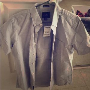 American eagle short sleeve button down